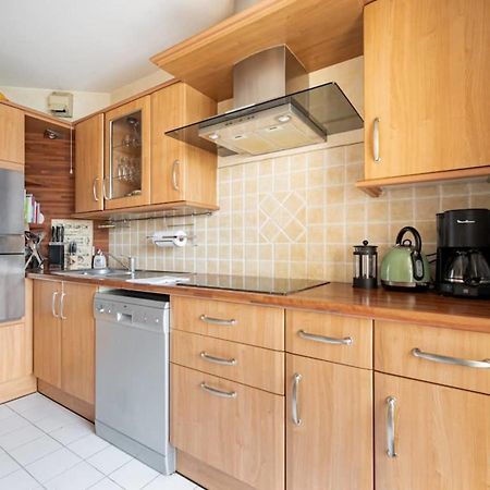 Spacious Apartment With Pool Located In The Marina Of Mandelieu Eksteriør billede